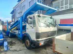 Mercedes 1217 Recovery Truck