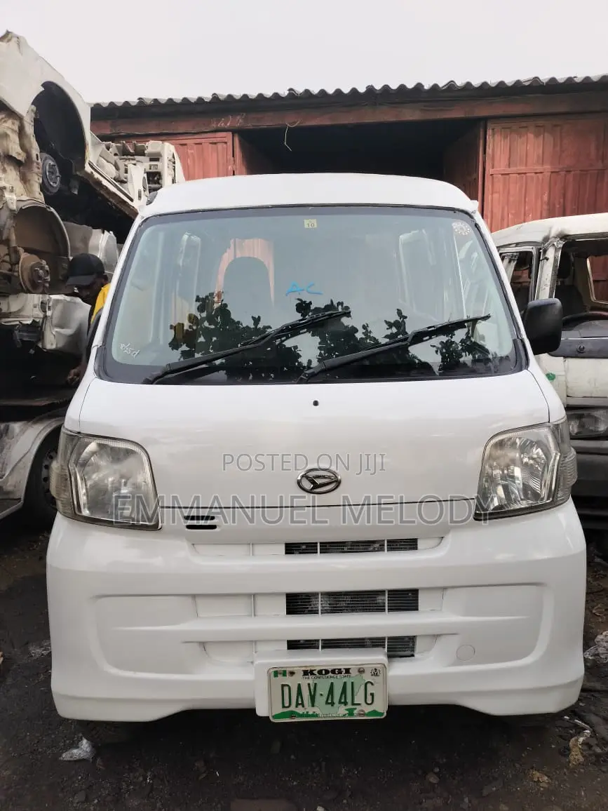 Suzuki Every 2007 White