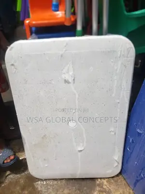 4 Legs Plastic Table