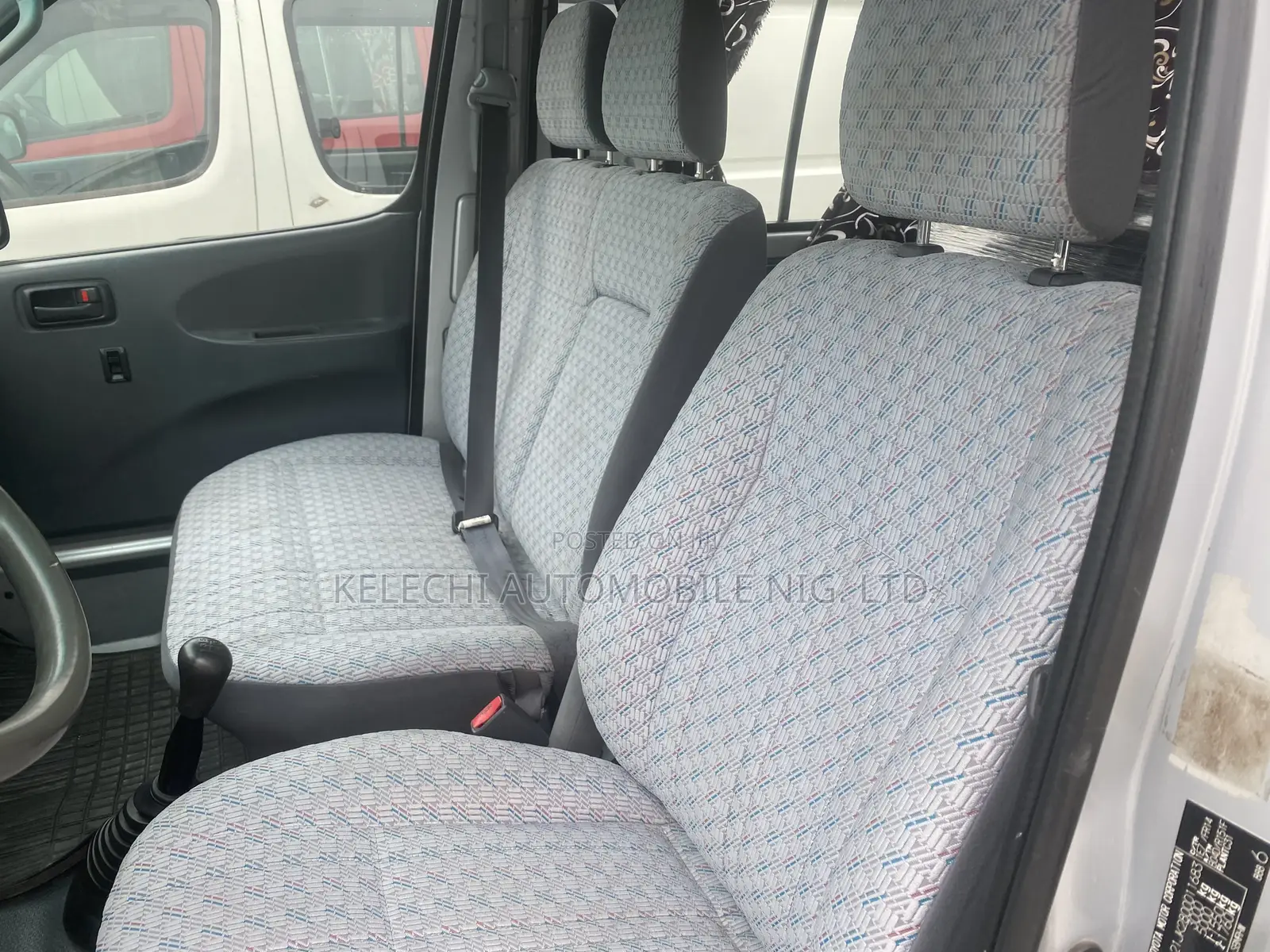 Toyota HiAce 2005 Grey