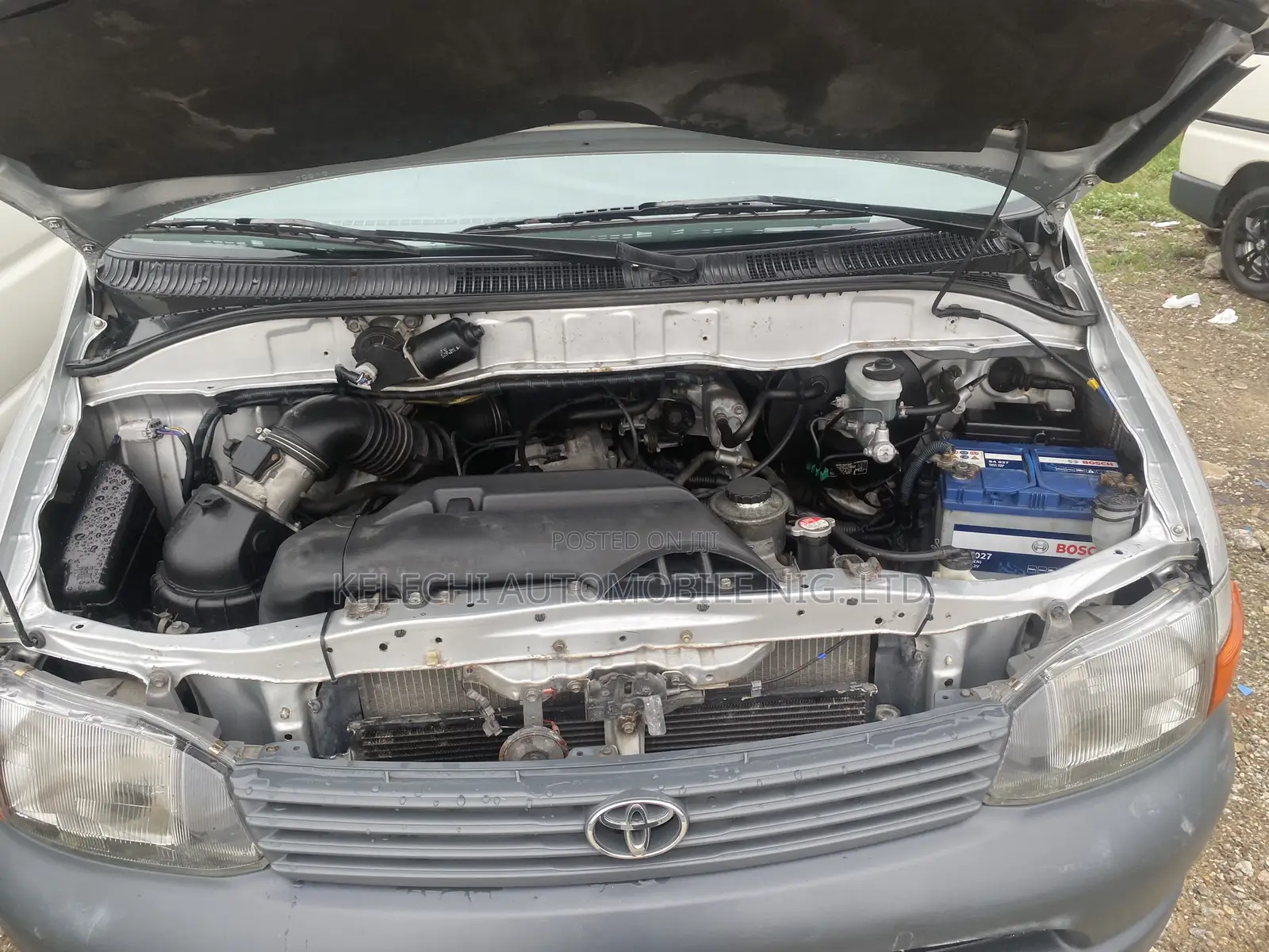 Toyota HiAce 2005 Grey
