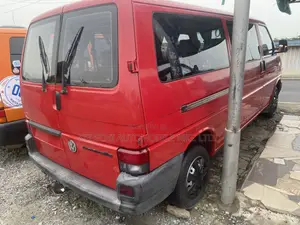 Volkswagen Transporter 2003 Red