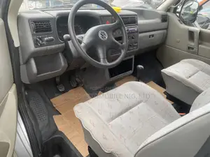 Volkswagen Transporter 2002 Grey