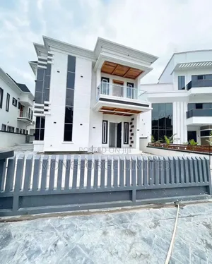 5bdrm Duplex in Ikota for sale