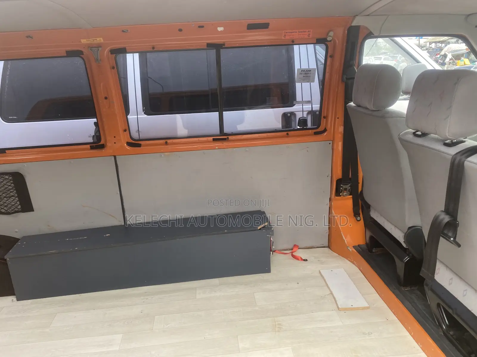 Volkswagen Transporter 2005 Orange