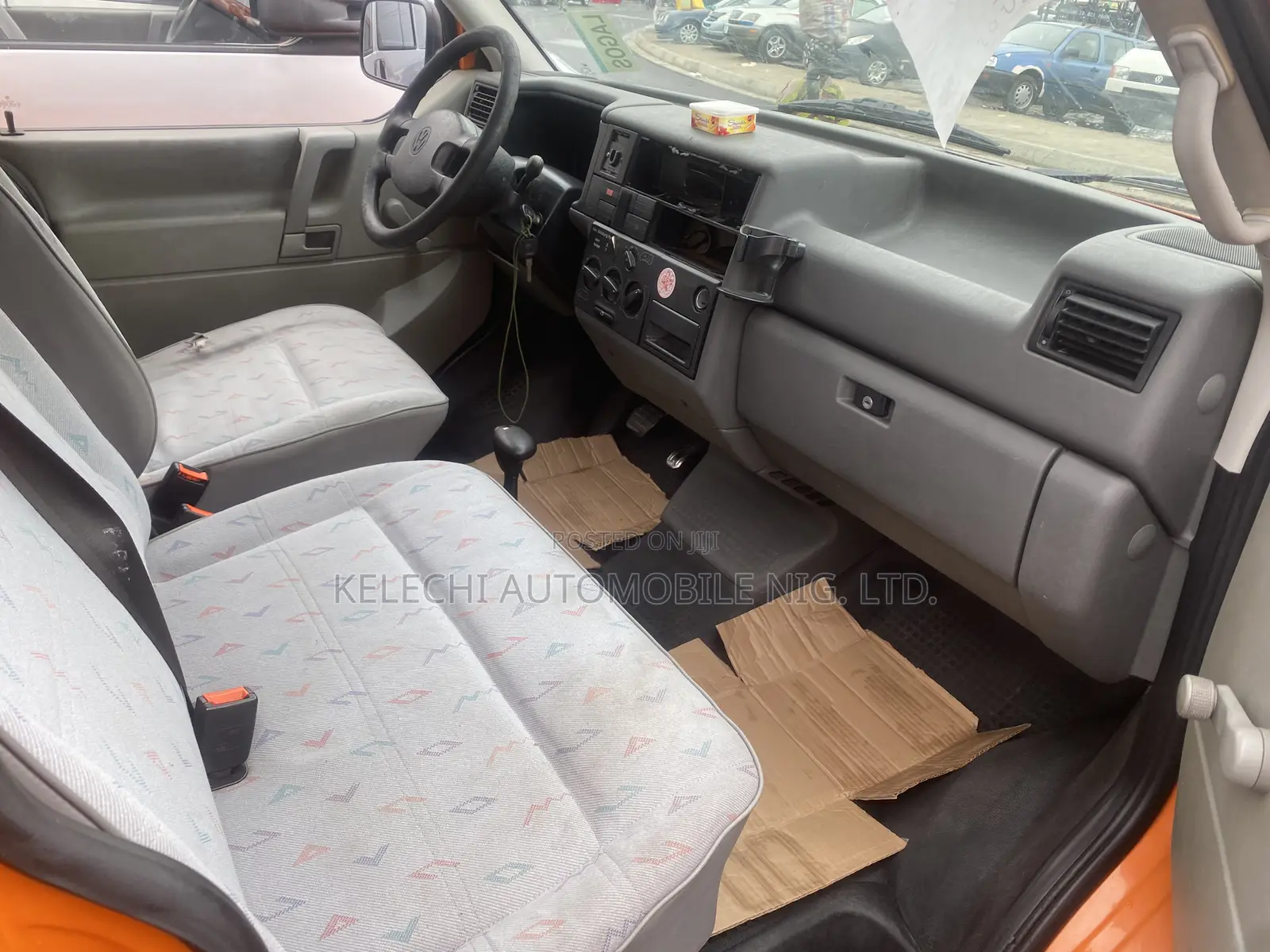 Volkswagen Transporter 2005 Orange