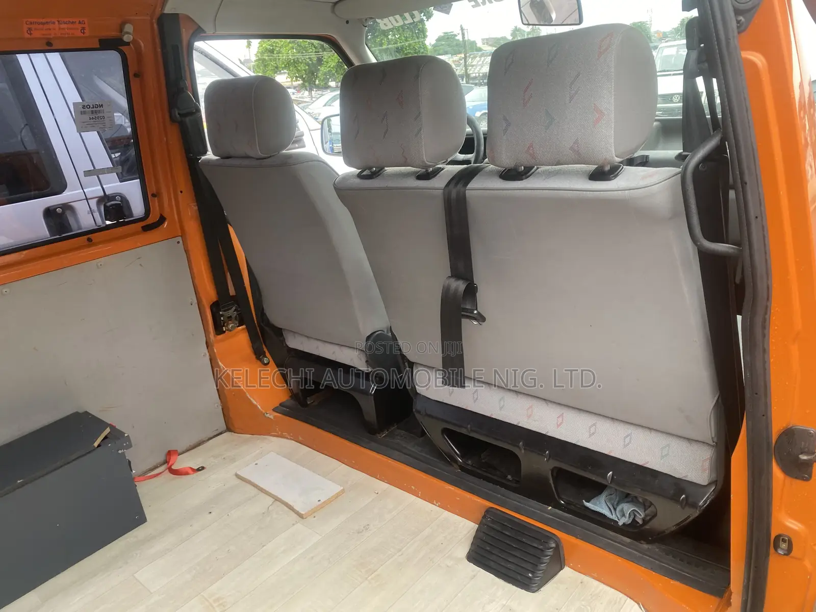 Volkswagen Transporter 2005 Orange