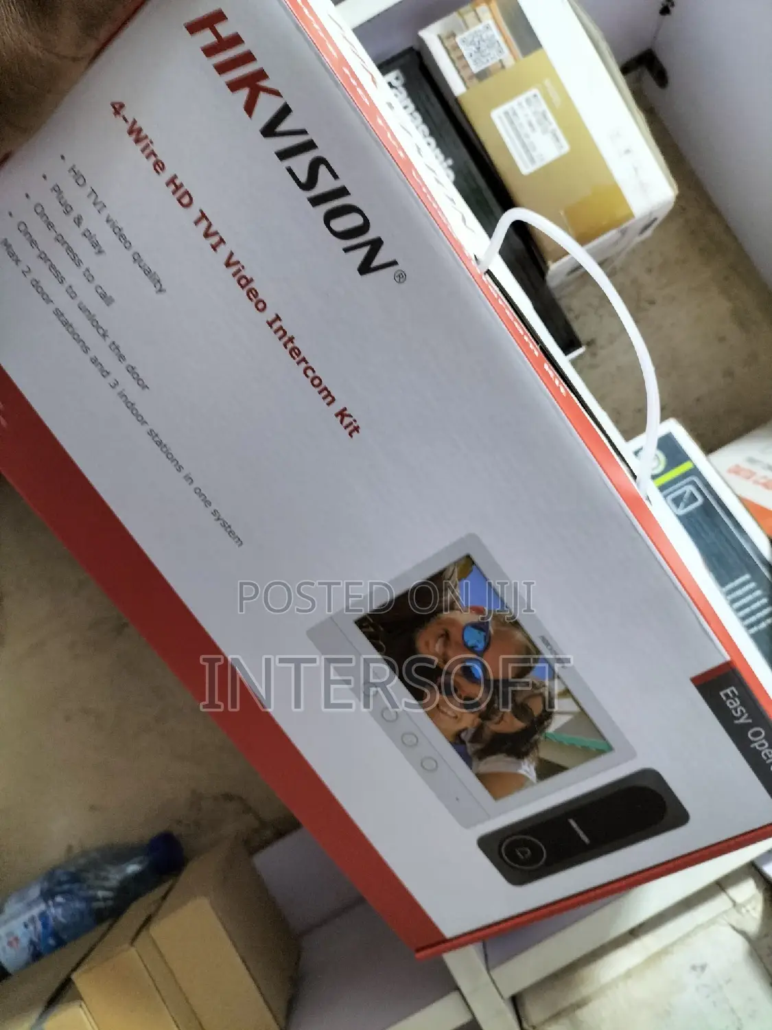 Hikvision DS-KIS212 Reliable Four-wire HD Video Intercom Kit