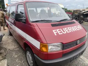 Volkswagen Transporter 2002 Red