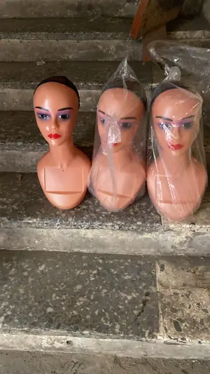 Plastic Female Heads