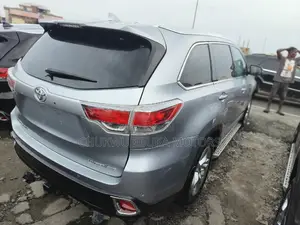 Toyota Highlander 2017 Silver