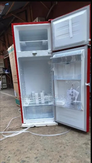 Hisense With Dispenser Double Doors 204 Litre Energy Saving