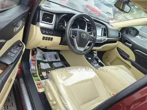 Toyota Highlander 2017 Red