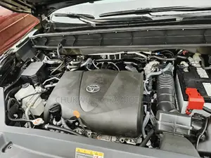 Toyota Highlander XLE 2022 Black