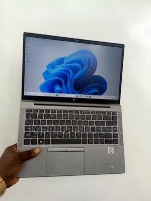 Laptop HP ZBook Firefly G8 16GB Intel Core I7 SSD 512GB