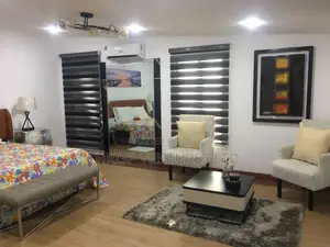 Luxury 2 Bedrooms Penthouse With a Lift