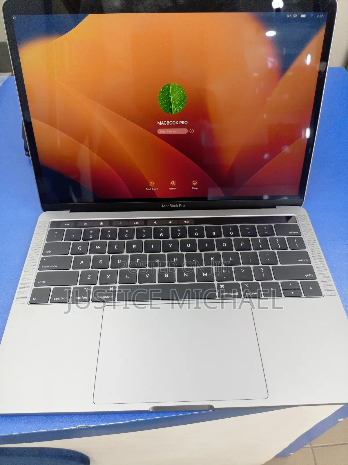Laptop Apple MacBook Pro 2017 16GB Intel Core I7 SSD 256GB