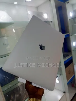 Laptop Apple MacBook Pro 2017 16GB Intel Core I7 SSD 256GB
