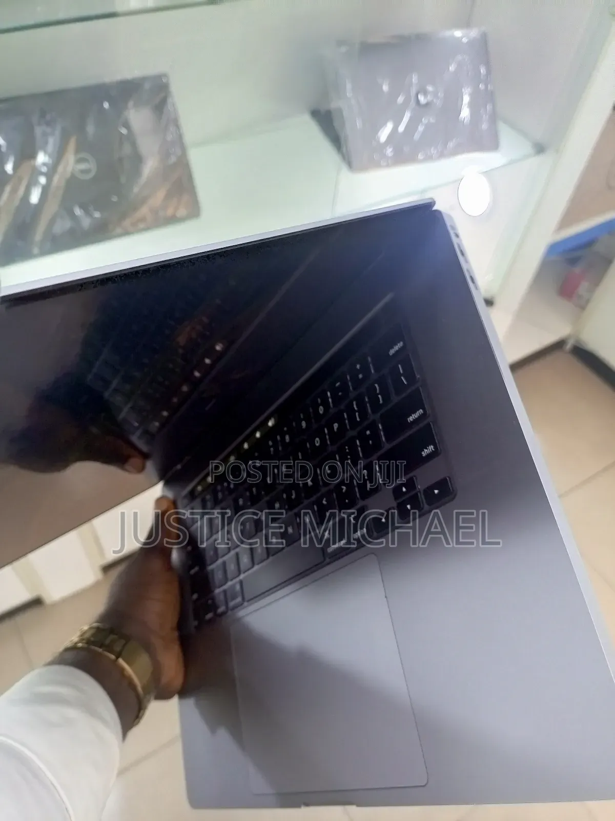 Laptop Apple MacBook Pro 2019 16GB Intel Core I7 SSD 512GB