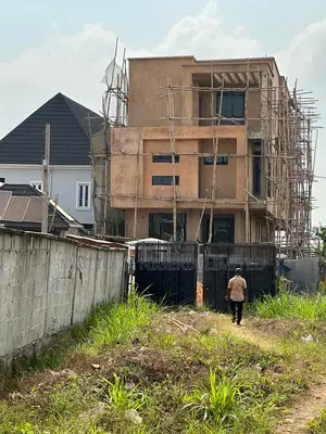 4bdrm Duplex in Magodo Isheri Estate for sale