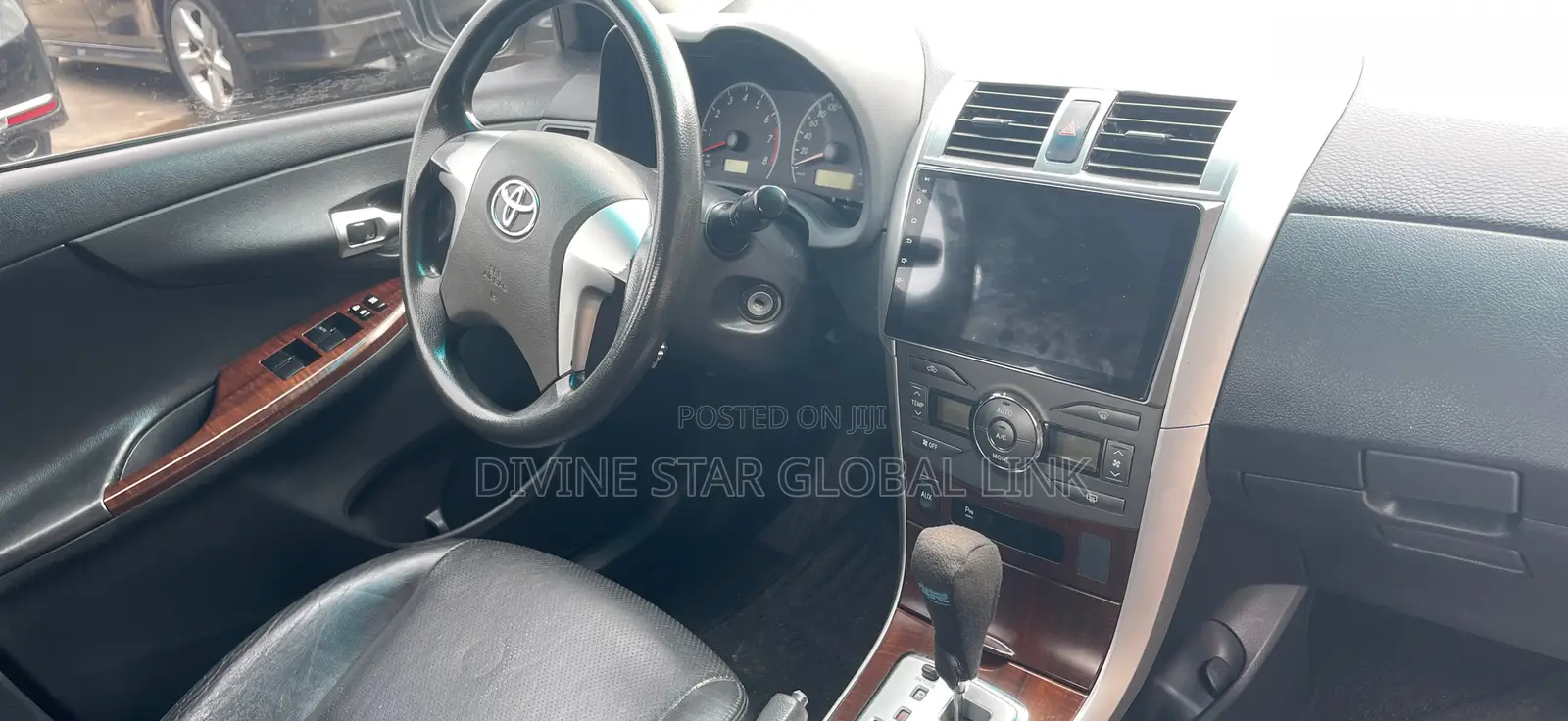 Toyota Corolla 2012 Silver