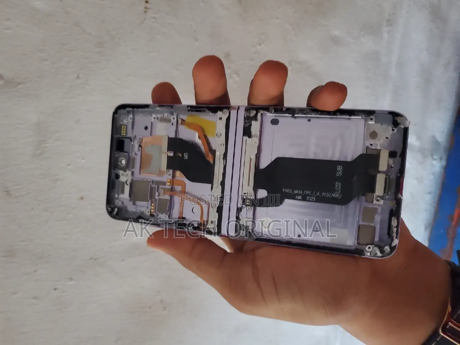 Original Screen Tecno Phantom v Flip