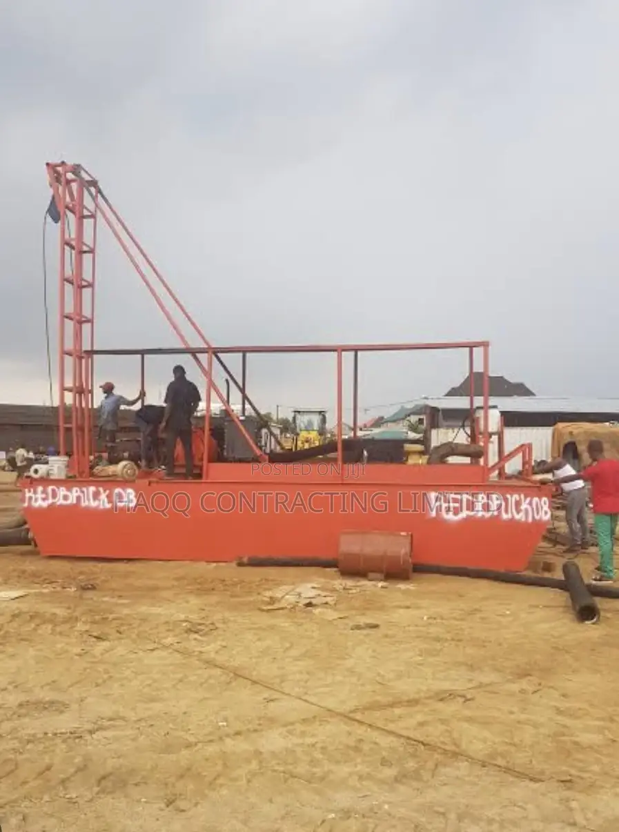 Dredger and Pontoon Fabrication