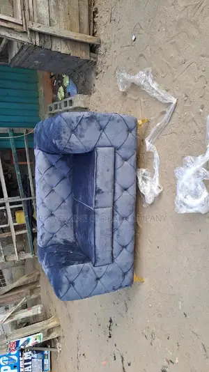 Couch of 7 Seater for Homes/ Hotels/ Lounges/ Guesthouses