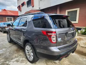 Ford Explorer 2013 Gray