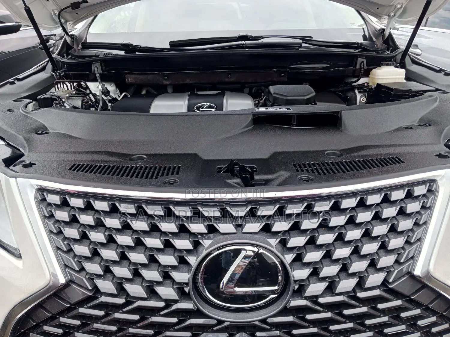 Lexus RX 2023 White