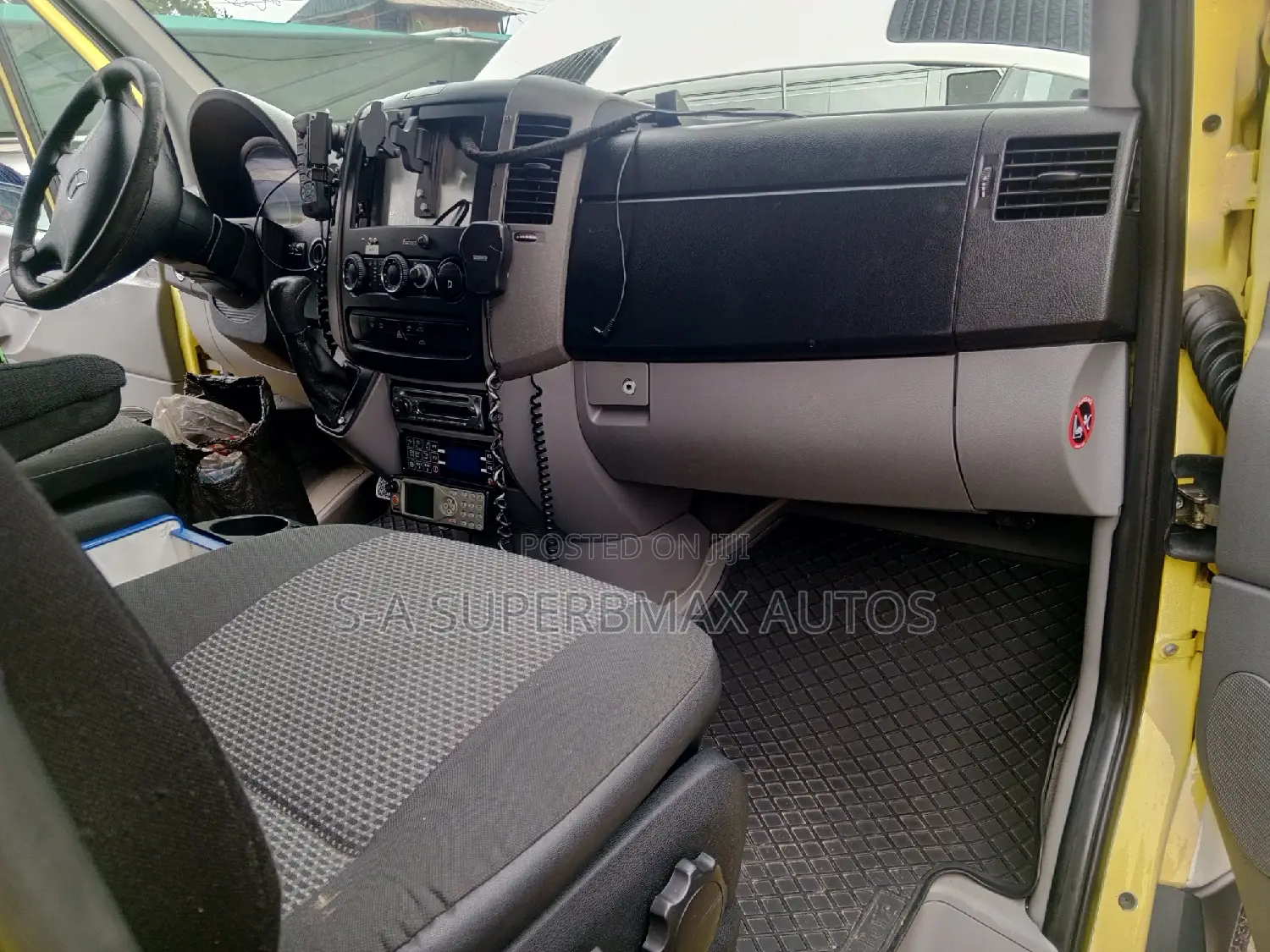 Mercedes-Benz Tourismo 2014 White