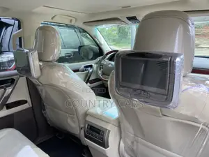 Lexus GX 460 2012 Gold