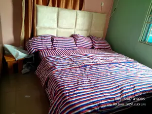 High Gloss HDF Bedframe 6 by 6