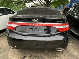 Photo - Hyundai Grandeur 2.2 CRDi 2012 Matt Black
