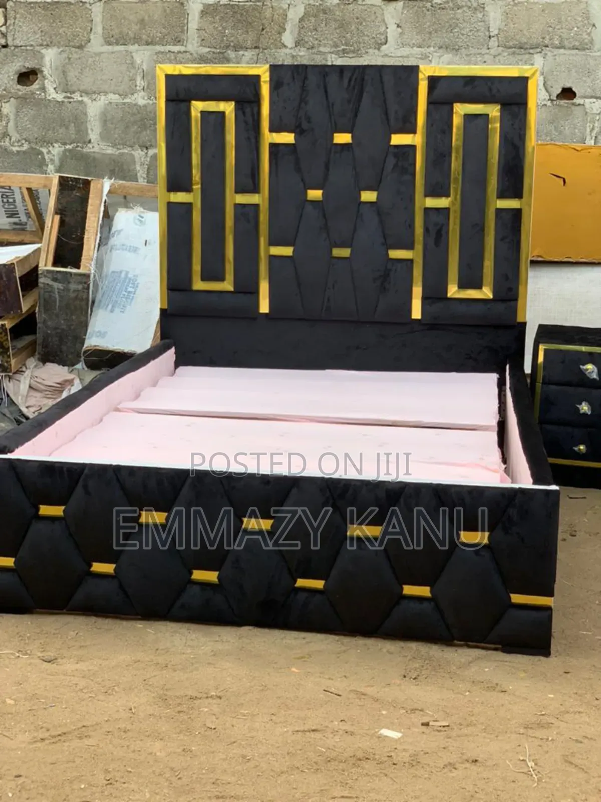 4 and Half By6 Padded Bedframe With One Side Drawer