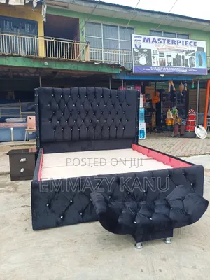 6x6 Bedframe With Footrest and One Side Drawer