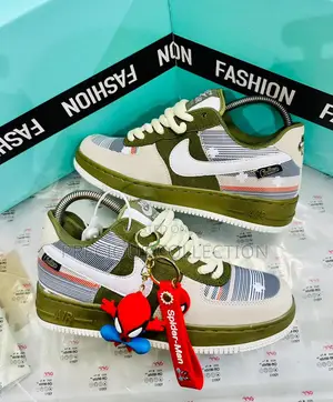 Unisex Nike Sneakers
