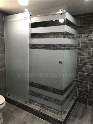 Frameless Shower Cubicles