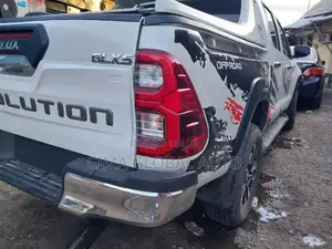 Call Us for Upgrade of Your Hilux to Latest Model