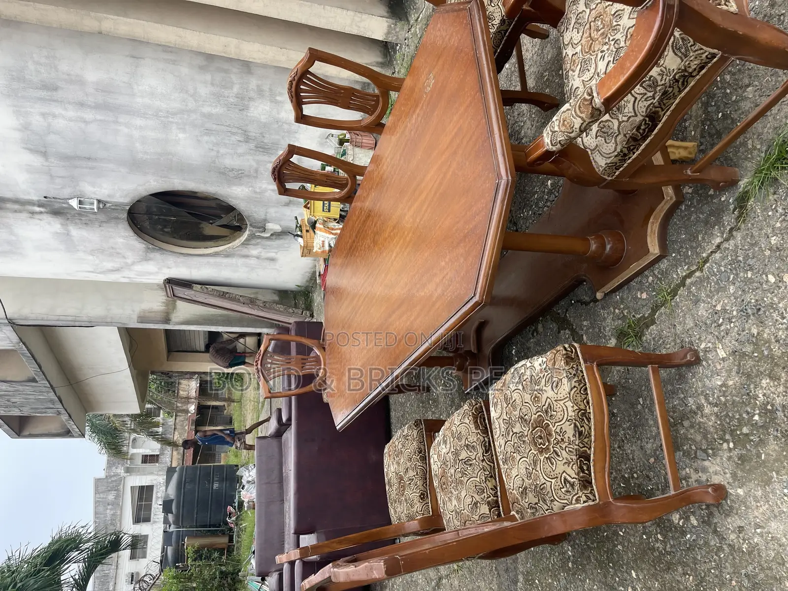 Dining Table and Chair Set