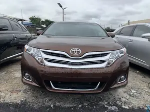 Toyota Venza V6 AWD 2012 Brown