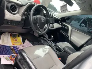 Toyota RAV4 2018 Silver