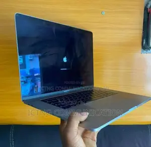 Laptop Apple MacBook Pro 2017 16GB Intel Core i7 SSD 512GB