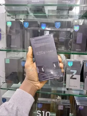 New Samsung Galaxy S23 256 GB Silver