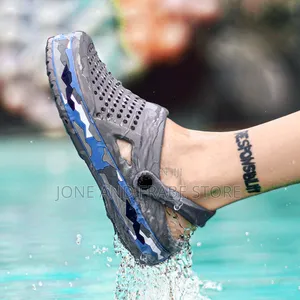 Qaulity Men/Women Crocs Design