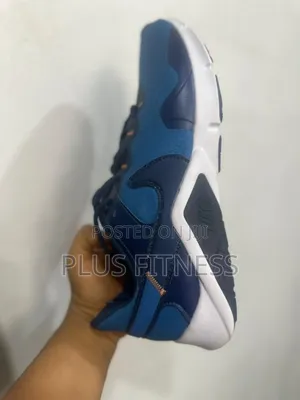 Nike Comfort Sneakers