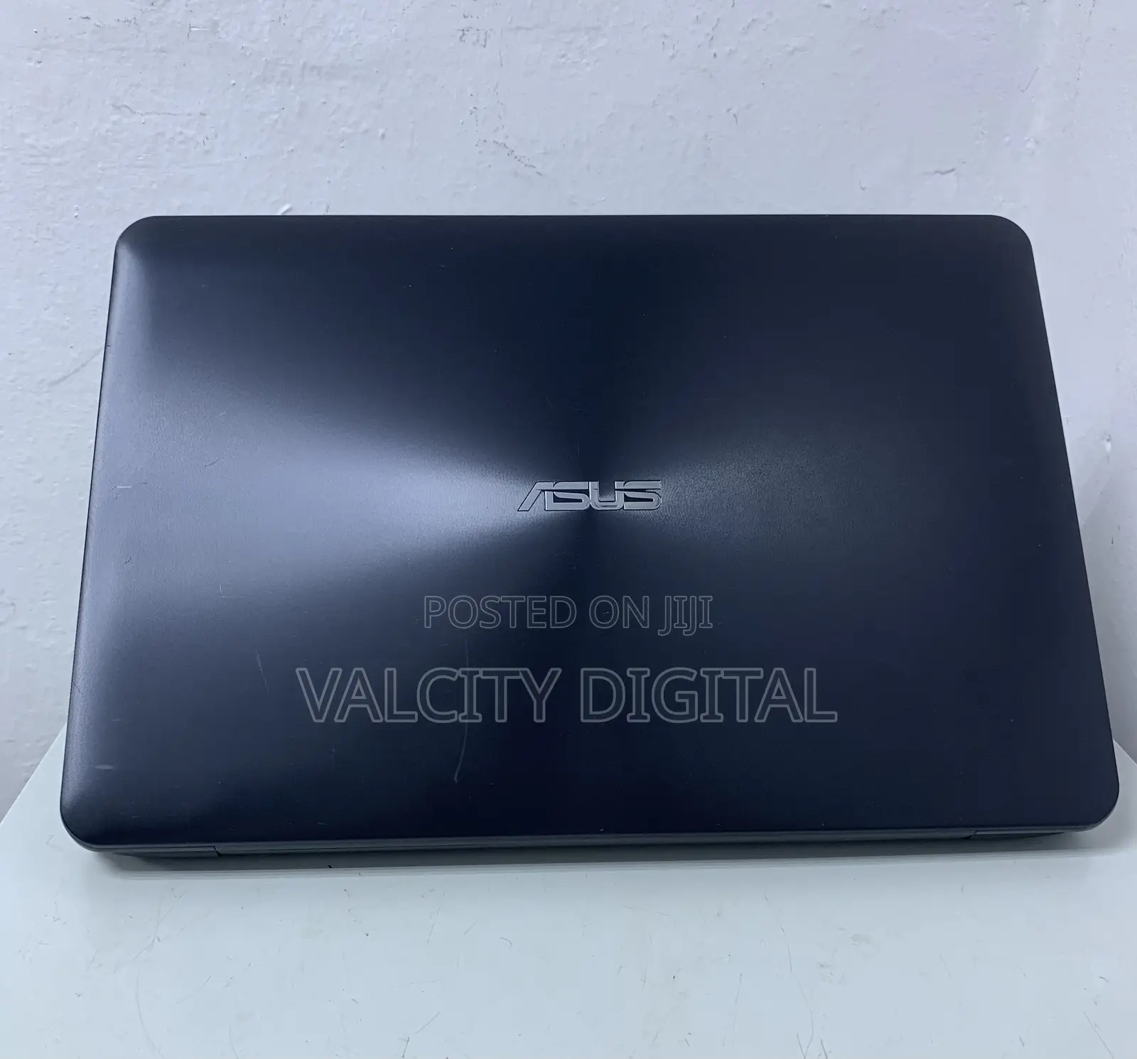 Laptop Asus X555LA 8GB Intel Core I7 HDD 1T