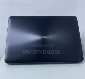 Laptop Asus X555LA 8GB Intel Core I7 HDD 1T