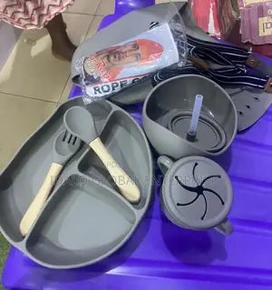 8pcs Baby Silicone Feeding Set