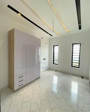 Proffesional Interior Designer